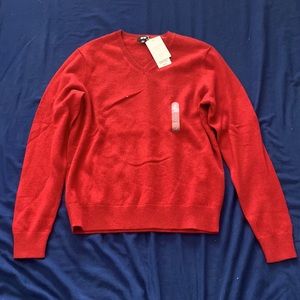 Uniqlo 100% Cashmere Red V-Neck Sweater XS NWT